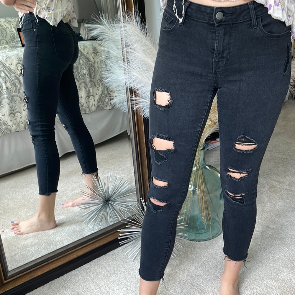 SHEIN  Distressed Skinny Jeans